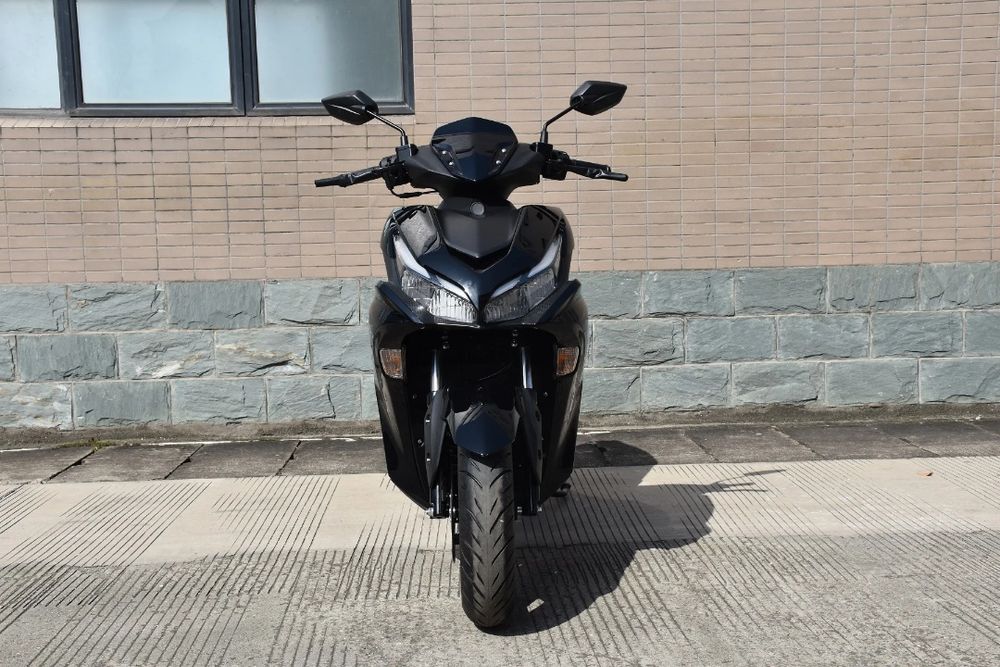 Скутер Yamaha replic 170сс