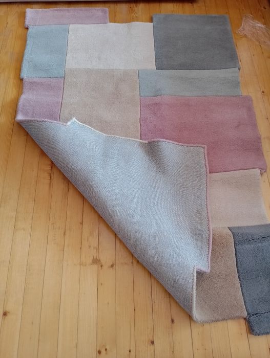 Вълнен килим и пътека