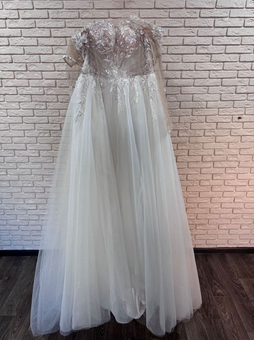 Платье свадебное новое