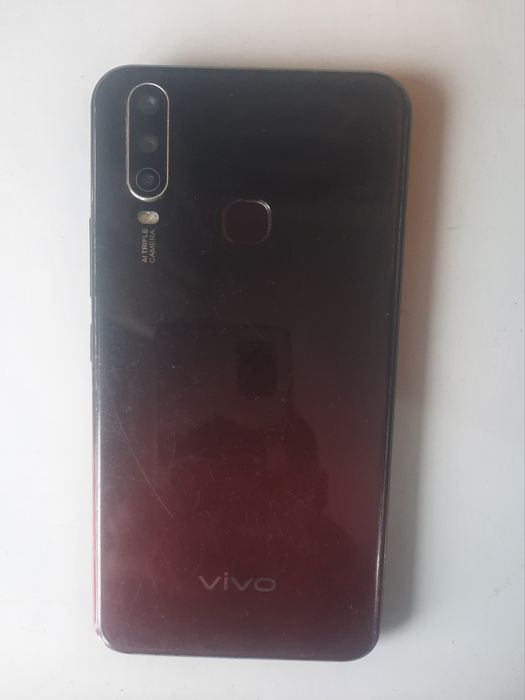 Телефон Vivo 1904