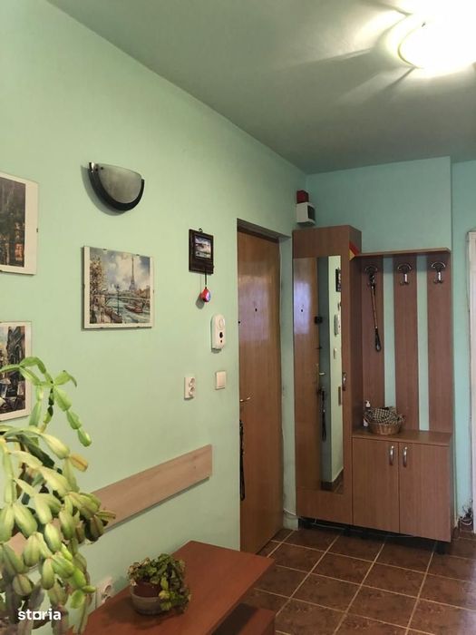 Apartament 3 camere Grigorescu decomandat etaj 2/4 cu parcare