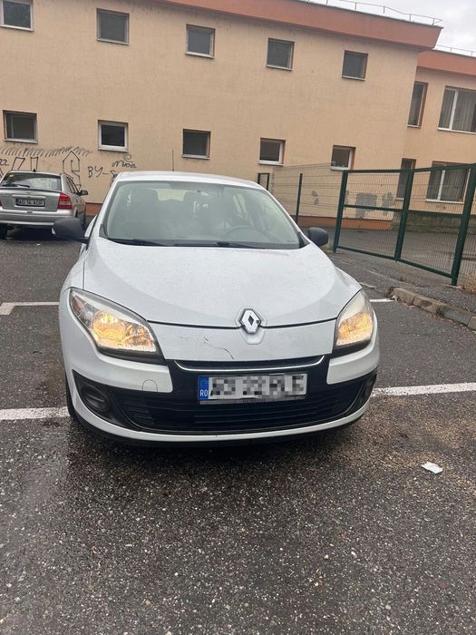 RENAULT Megane 2013 — imagine 1