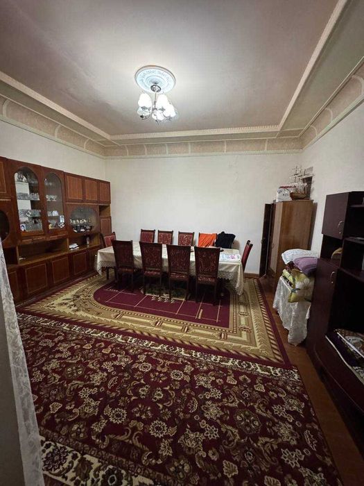 Хороший дом 4 комнаты с вьездом Земли 2,5 сотки ул. Белола Нозима