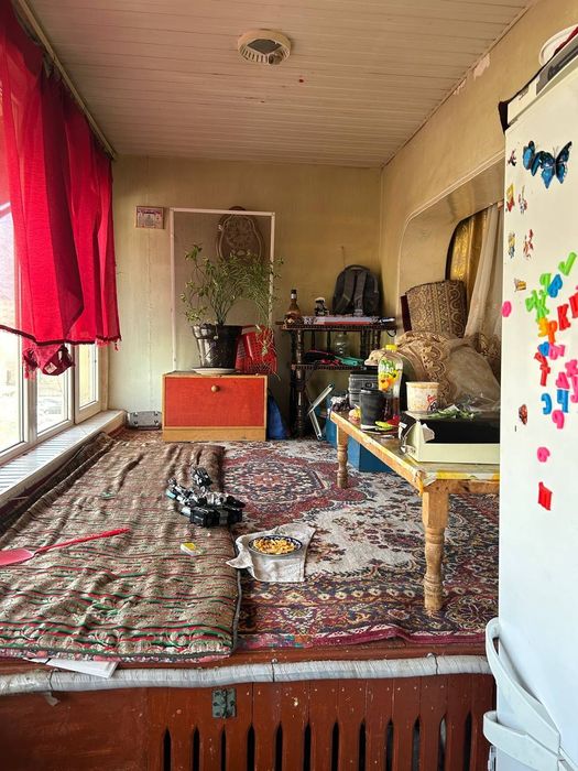 Yunusobod 9 da 3 xonali uy sotiladi