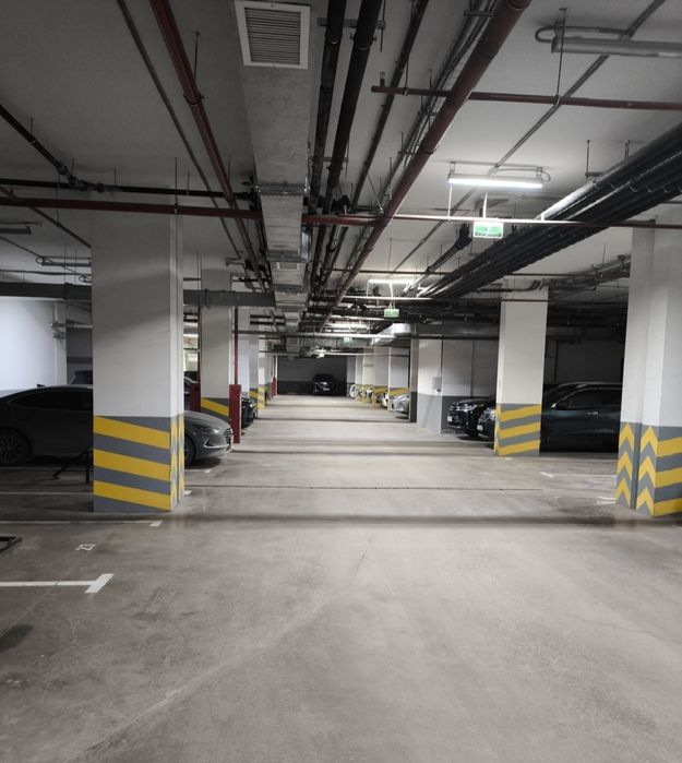 Мангилик ел 29/1 Орынбор место в паркинге