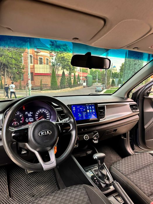 Продается Kia Rio 2018г, цвет Дымчатый-Синий (Smoky Blue)