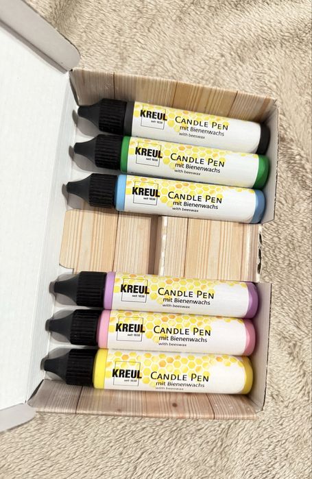 Бои с восък за рисуване върху свещи