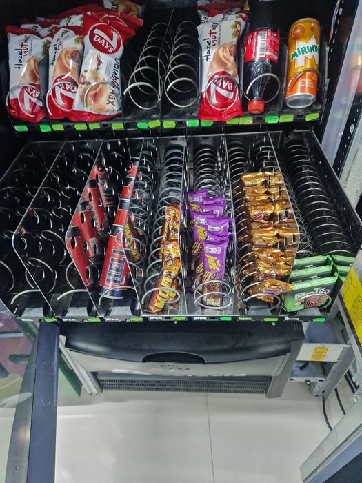 Automat Vending  Necta Sfera