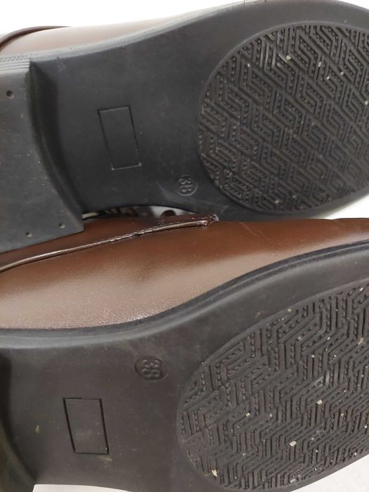 Vand pantofi maro baieti marime 38