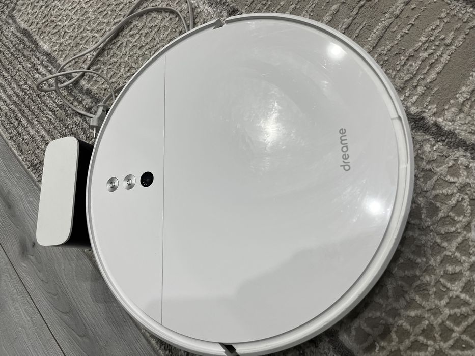 Продам робот пылесос