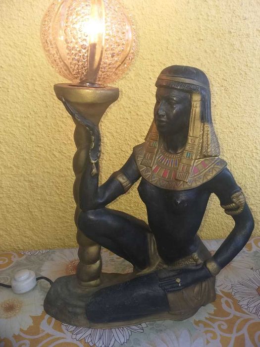 Veioza faraon cu bura din sticla