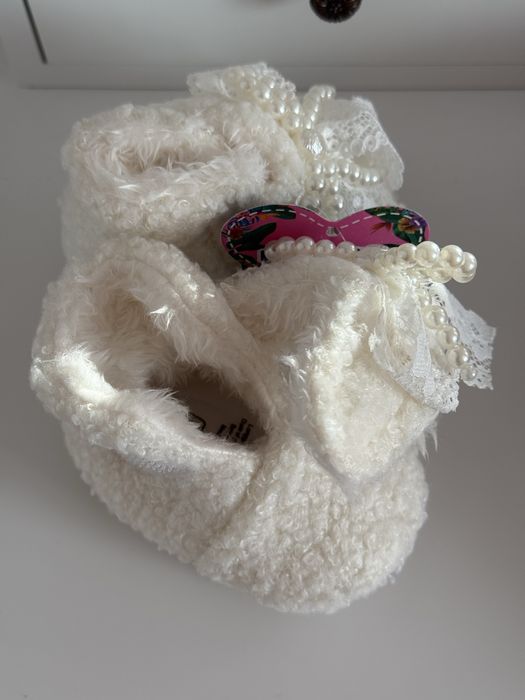 Нежни бебешки обувки/буйки