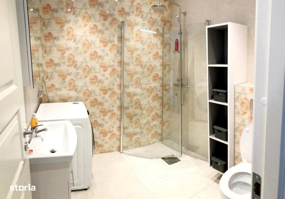 Apartament cu 2 dormitoare, gradina, bucatarie cu dining parcare, zona