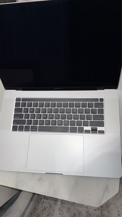 Macbook Pro 61 циклов