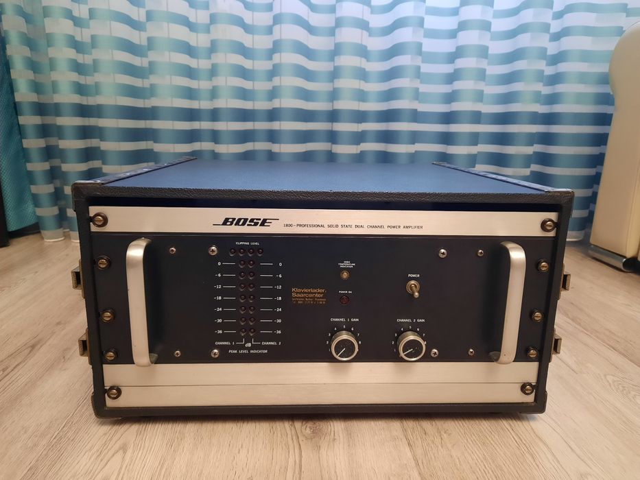 Amplificator/Stație Bose 1800 Seria 1
