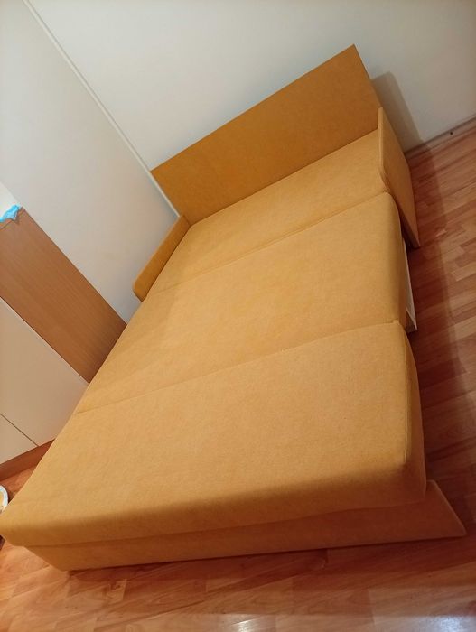 Канапе цвят горчица