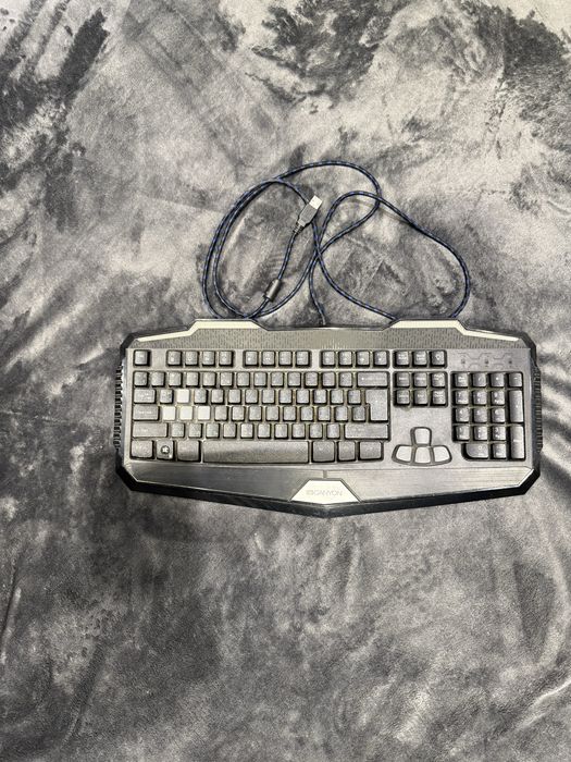 Геймърска клавиатура canyon