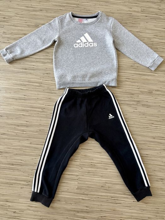 Trening Adidas marimea 98