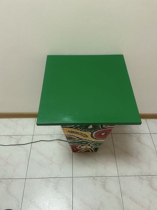 Măsuță de cafea handmade cu iluminare LED – unicat