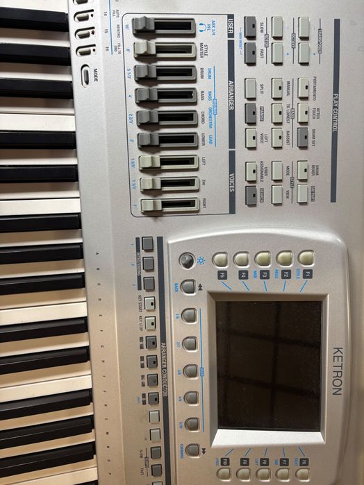 Професионален аранжор KETRON AUDYA 5