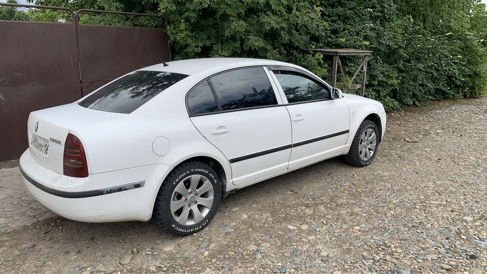 Skoda Superb 2003