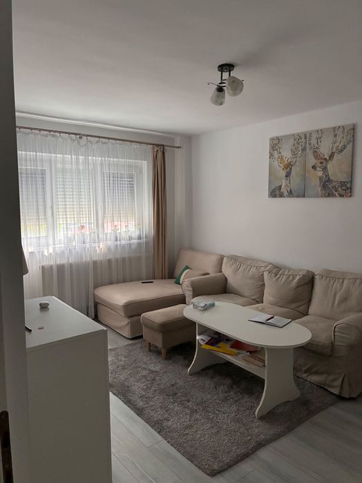 Vând apartament cu 2 camere, zona centrală, complet mobilat și utilat!