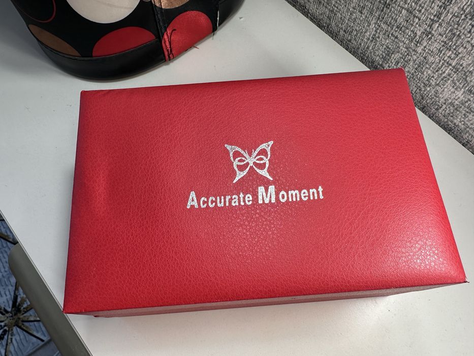 Шикарный набор: часы и браслеты