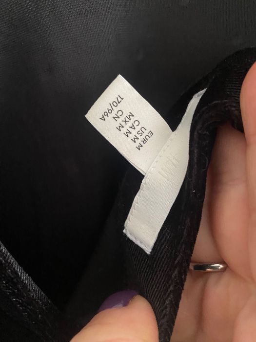 кадифена вечерна рокля с камъни