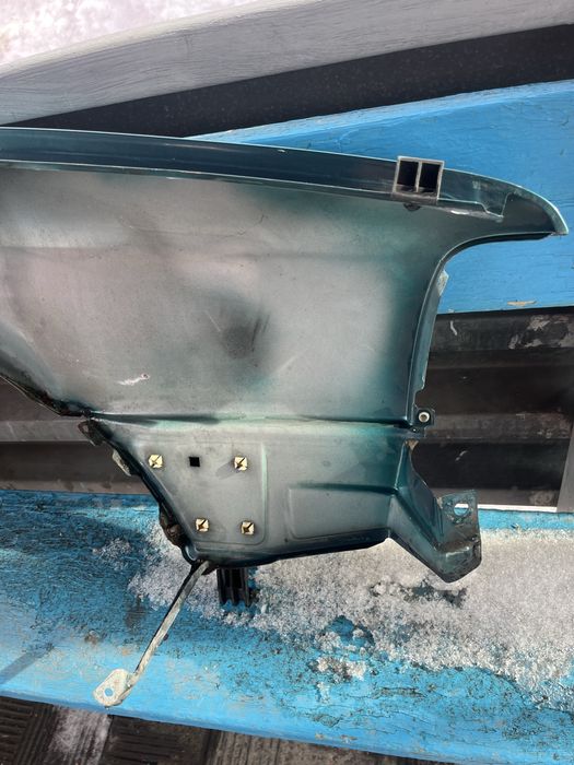 Продаю крыло на ауди 80