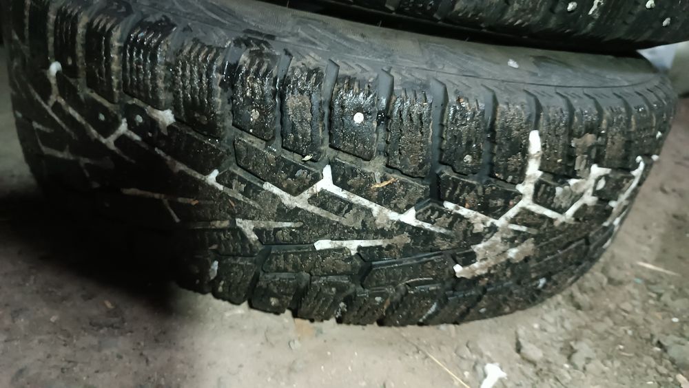 Продам диски с шинами