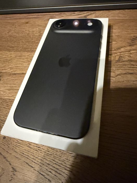 Iphone air 256gb черен изключително запазен