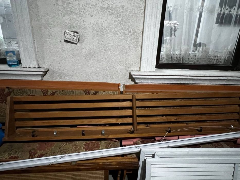 Продам вешалку в хорошем состоянии
