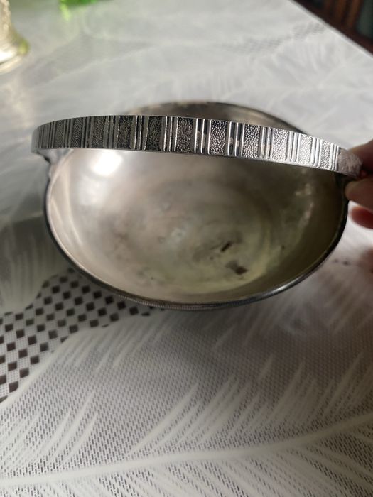 Орешница с ручкой