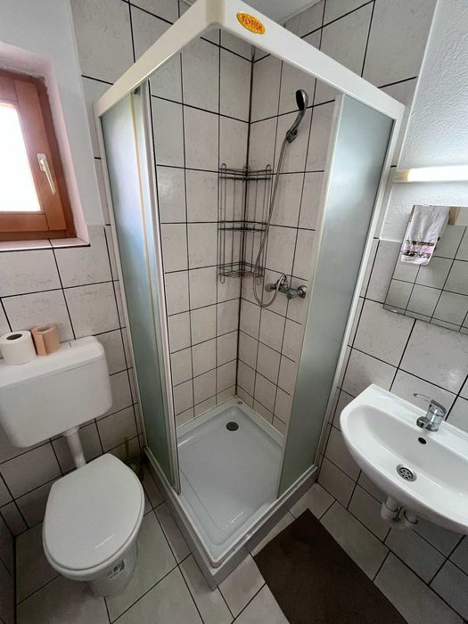 Cabanã de închiriat   (1 mai liber)