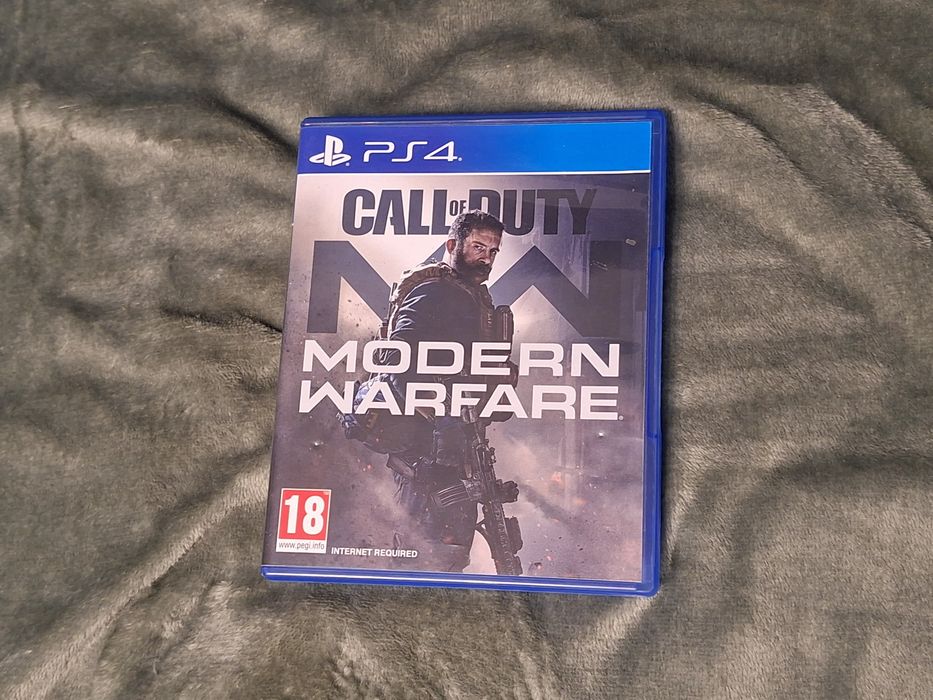 Ps4 и Ps5 игри: Call of Duty Modern Warfare, FC 25, FIFA 20