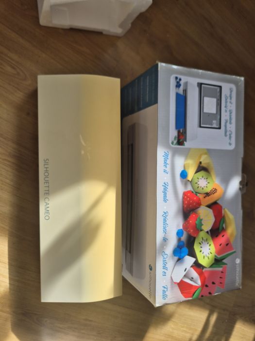 Silhouette Cameo 3,cutter-plotter