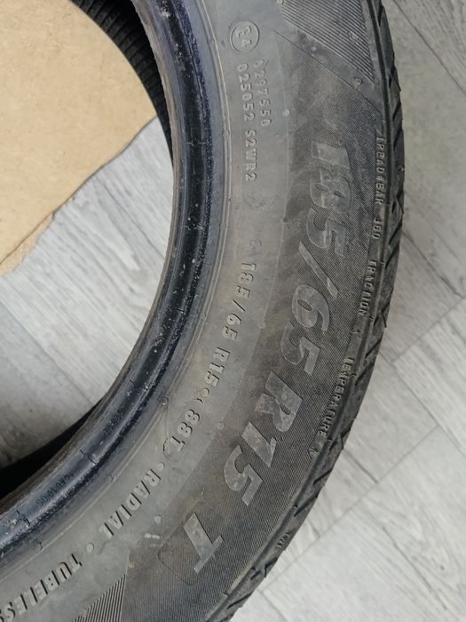 Продам 2 баллона шин