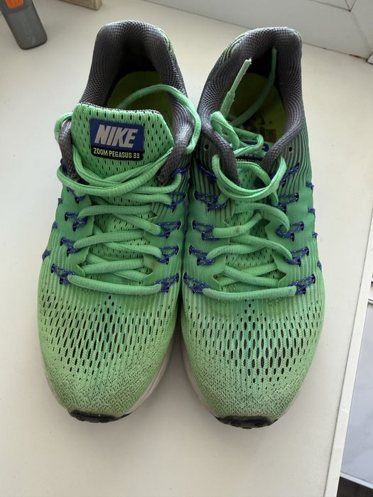 Продам кроссовки Nike оригинал