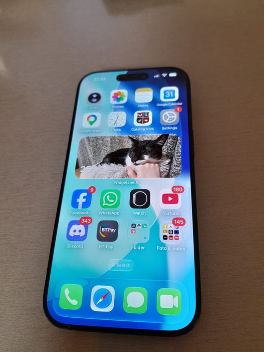 Vind iphone 16 pro folie sparta se da jos