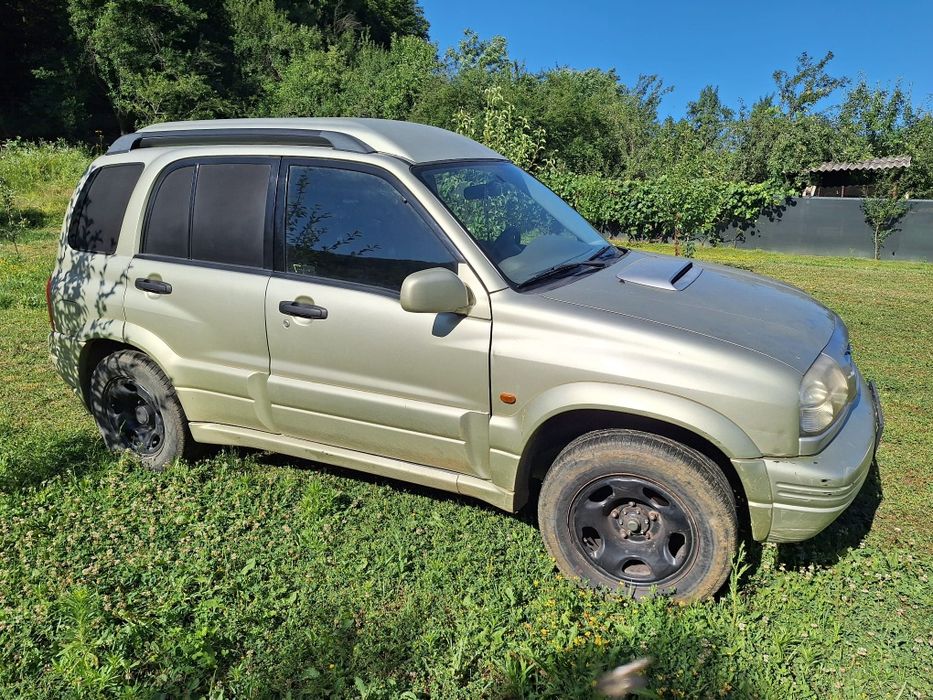 Vând piese suzuki grand  vitara