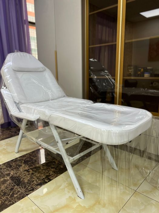 Кушетка косметолога