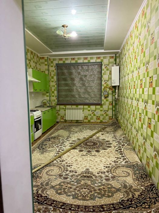 Шахрисабз шахридан 3 хонали 100 кв метрлик квартира сотилади срочно