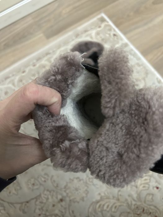 Срочно продам зимние ботинки для мальчика