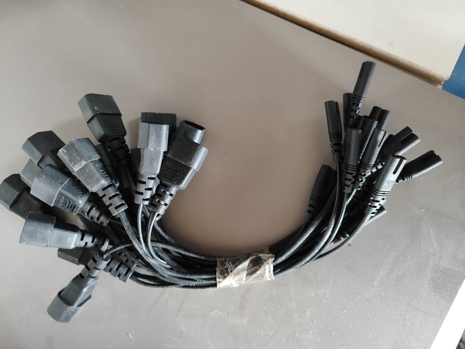 Кабели адаптеры для ноутбуков и адаптеров