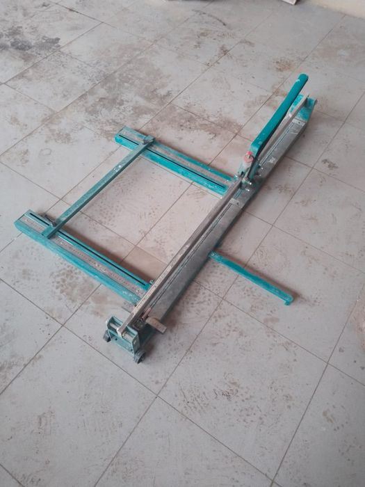 Продам плиткорез в хорошем состоянии