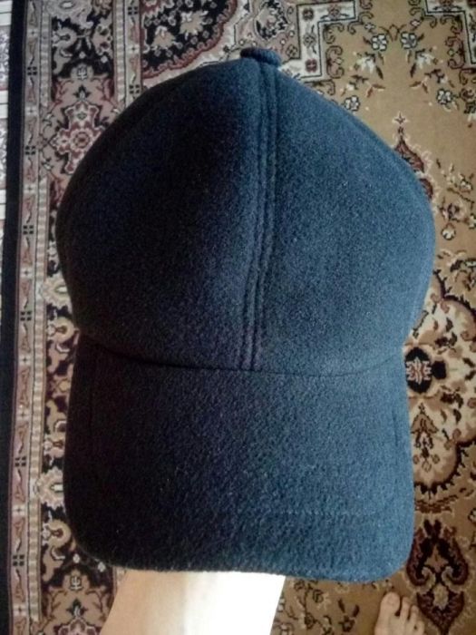 Зимняя бейсболка.