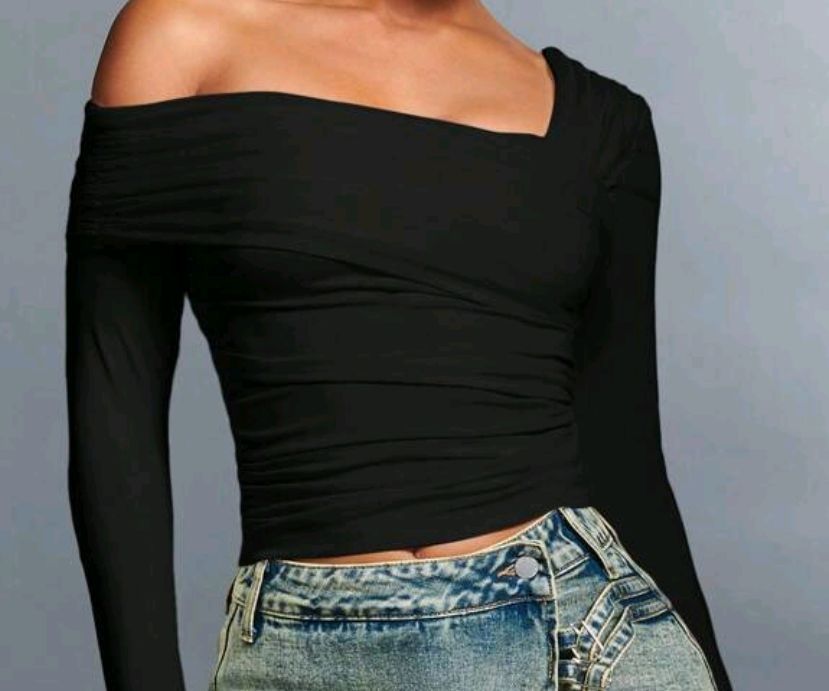 Блуза с паднало рамо