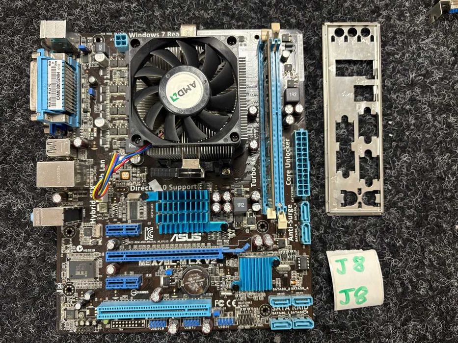 Продавам дъно Asus