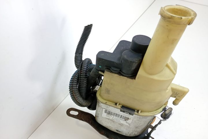 Pompa  servodirectie  9156554 Opel Astra G