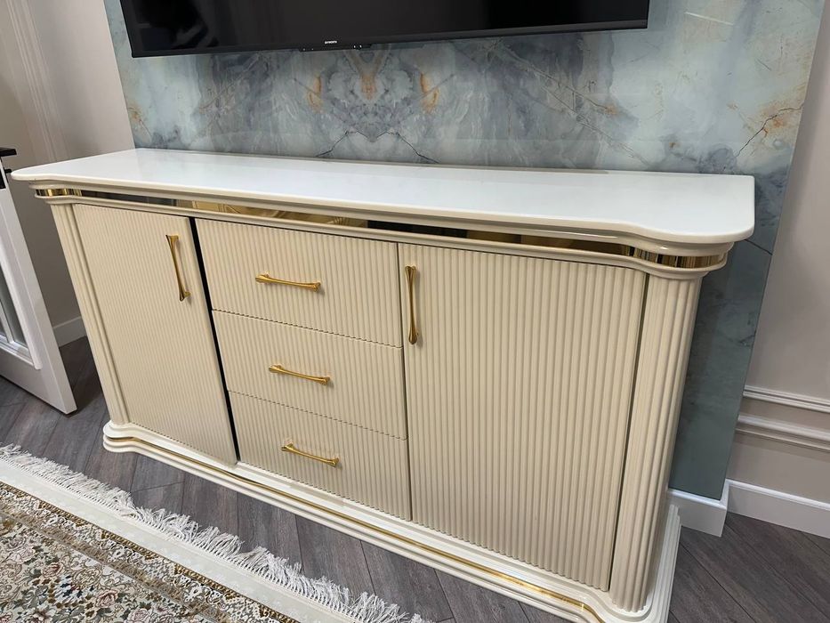 СРОЧНО!!!Стол стул сотилади